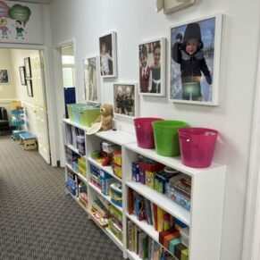 Photograph of Chatting Children's therapy and office space